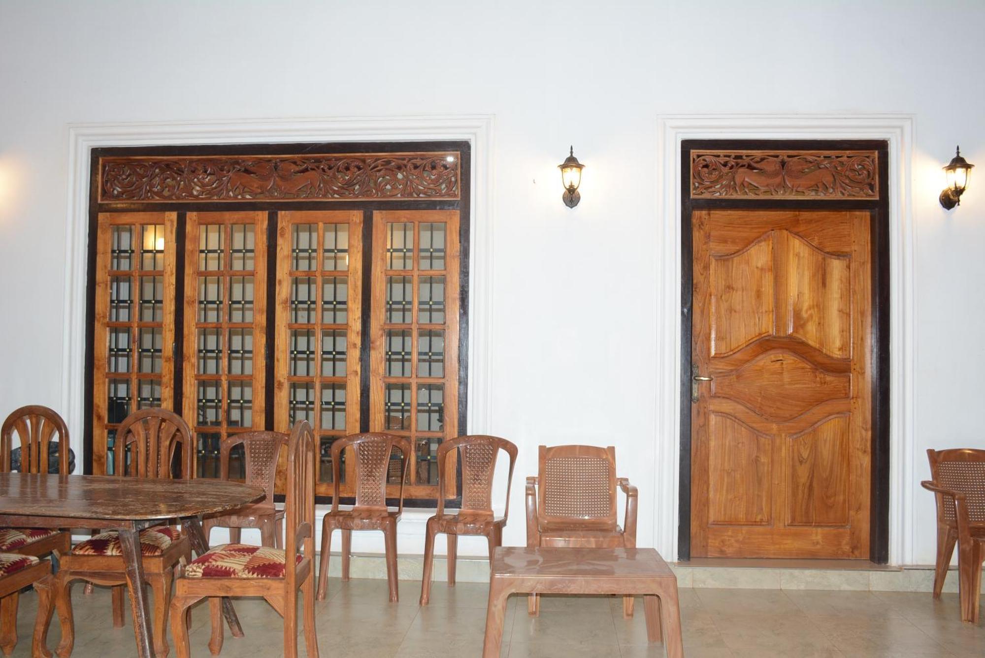 First House Mihintale Hotel Exterior photo